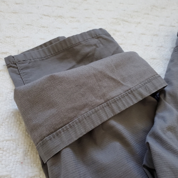 Levi's Slim Slacks, Boys, Size 10 Regular - Picture 6 of 9